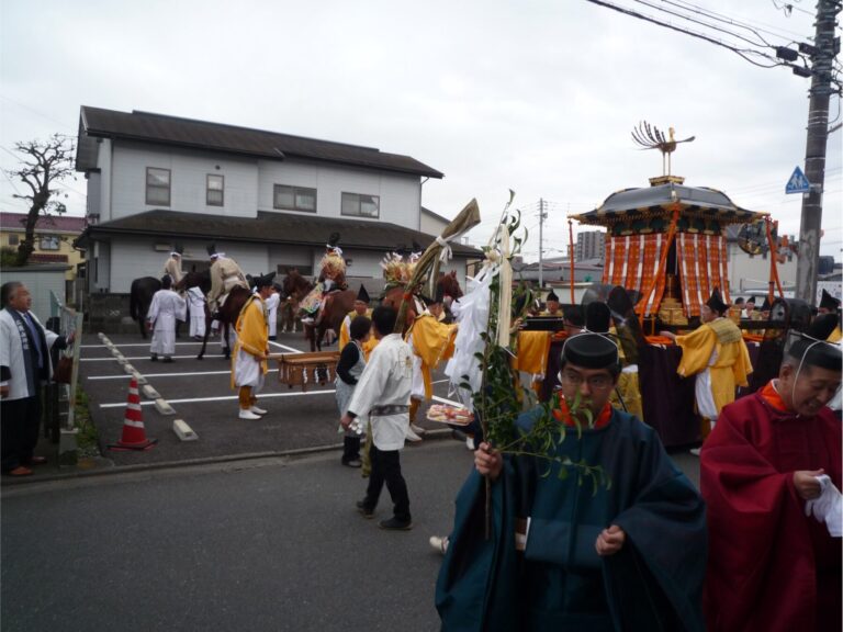 鳳輦神輿、馬の隊列